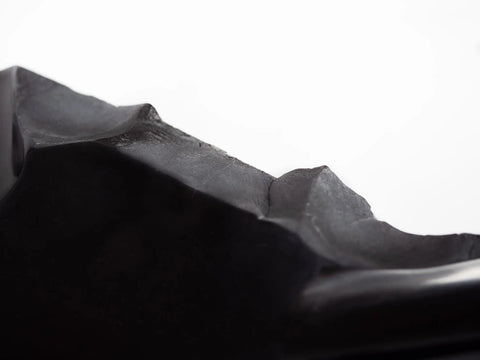 Luxury ashtray in Nero Belgium marble – natural split timeless accessory